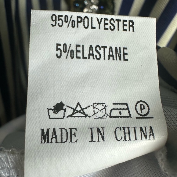 Navy Striped Sleeveless Blouse with Embroidery size 16 my sisters closet - Picture 6 of 9